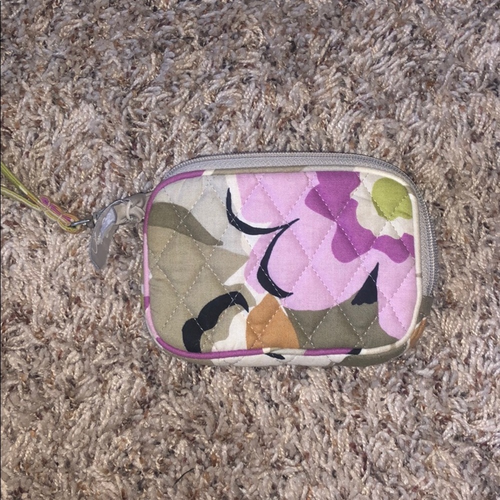 vera bradley wristlet